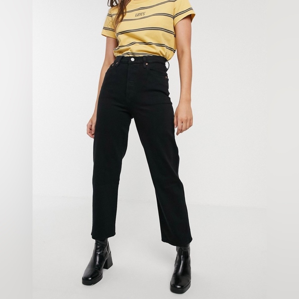 Levi’s Ribcage Straight Jean